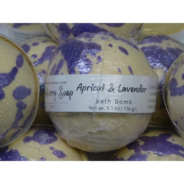 Apricot & Lavender Bath Bomb